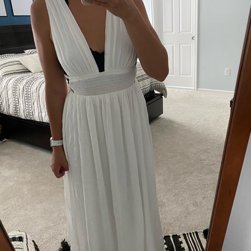 White maxi dress